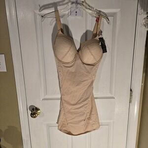 Maidenform 38D Firm Control Sultry Shaping Lightweight Lifting Slip NWT